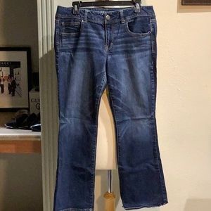 American Eagle Kickboot Stretch jeans